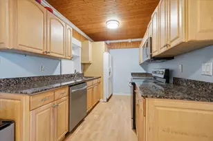 330 SE 6th St, Pompano Beach, FL 33060 - Photo 15