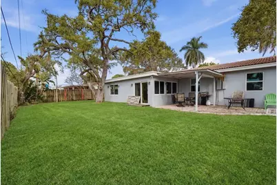 330 SE 6th Street, Pompano Beach, FL 33060 - Photo 37