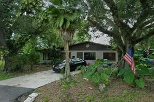 390 Lott St, Fort Pierce, FL 34947 - Photo 1