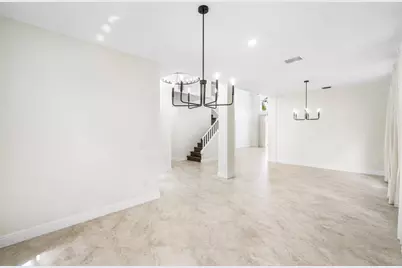 10889 Tamoron Lane, Boca Raton, FL 33498 - Photo 3