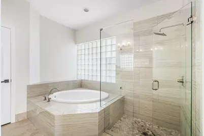 10889 Tamoron Lane, Boca Raton, FL 33498 - Photo 11