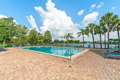 10889 Tamoron Lane, Boca Raton, FL 33498 - Photo 25