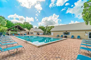 10889 Tamoron Ln, Boca Raton, FL 33498 - Photo 27