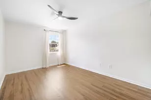 10889 Tamoron Ln, Boca Raton, FL 33498 - Photo 15