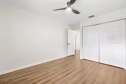 10889 Tamoron Lane, Boca Raton, FL 33498 - Photo 17
