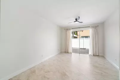 10889 Tamoron Lane, Boca Raton, FL 33498 - Photo 11