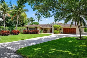 910 Banyan Dr, Delray Beach, FL 33483 - Photo 1