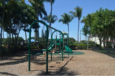 3084 N Evergreen Circle, Boynton Beach, FL 33426 - Photo 25
