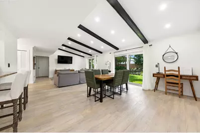 556 SW 24th Avenue, Boynton Beach, FL 33435 - Photo 3