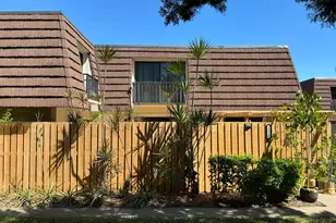 2210 22nd Ln, Palm Beach Gardens, FL 33418 - Photo 1