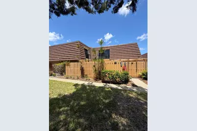 2210 22nd Lane, Palm Beach Gardens, FL 33418 - Photo 1