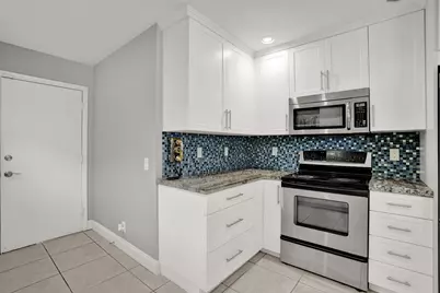 2702 Arborwood Road, Davie, FL 33328 - Photo 13