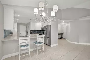 2702 Arborwood Rd, Davie, FL 33328 - Photo 7