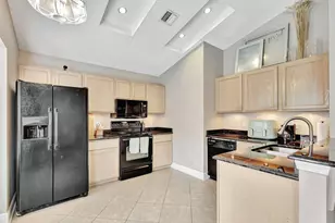 328 Hammocks Trail, Greenacres, FL 33413 - Photo 11