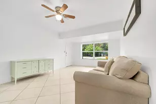 842 SW 11th Ct, Fort Lauderdale, FL 33315 - Photo 7