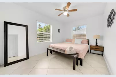 842 SW 11th Court, Fort Lauderdale, FL 33315 - Photo 23