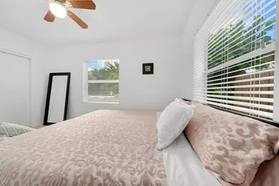 842 SW 11th Court, Fort Lauderdale, FL 33315 - Photo 25