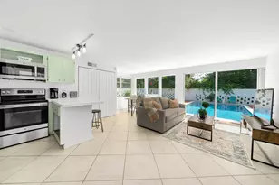 842 SW 11th Ct, Fort Lauderdale, FL 33315 - Photo 11