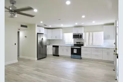 557 Burgundy L, Delray Beach, FL 33484 - Photo 5