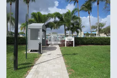 557 Burgundy L, Delray Beach, FL 33484 - Photo 17