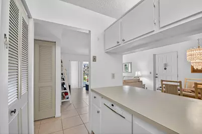 627 Sea Pine Way #B2, Greenacres, FL 33415 - Photo 13