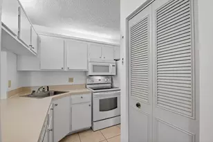 627 Sea Pine Way, Greenacres, FL 33415 - Photo 11