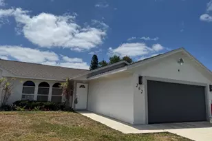 262 SW Crescent Ave, Port Saint Lucie, FL 34984 - Photo 1