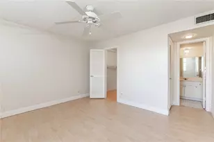 9523 S Hollybrook Lake Dr, Pembroke Pines, FL 33025 - Photo 9