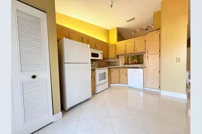 809 Sky Pine Way #F, Greenacres, FL 33415 - Photo 11