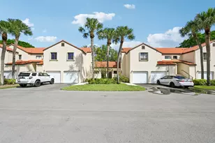 22 Via De Casas, Boynton Beach, FL 33426 - Photo 1