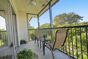 371 S Hollybrook Dr, Pembroke Pines, FL 33025 - Photo 17