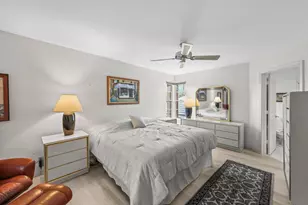 664 Forsyth St, Boca Raton, FL 33487 - Photo 17