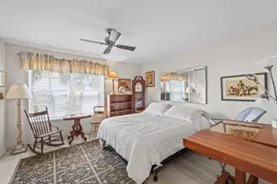 664 Forsyth St, Boca Raton, FL 33487 - Photo 15