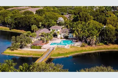 2486 Centergate Drive #204, Miramar, FL 33025 - Photo 31