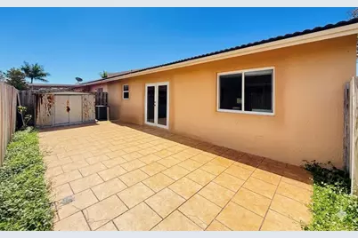 17255 NW 72nd Court, Hialeah, FL 33015 - Photo 45