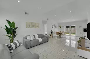 17255 NW 72nd Ct, Hialeah, FL 33015 - Photo 5