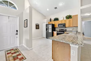 10517 Pelican Dr, Wellington, FL 33414 - Photo 9