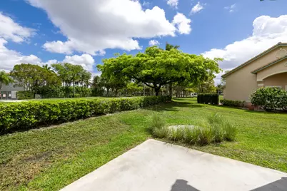 10517 Pelican Drive, Wellington, FL 33414 - Photo 33