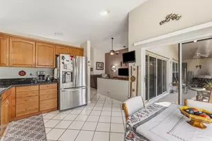 1352 E Fairfax Cir Circle E, Boynton Beach, FL 33436 - Photo 5