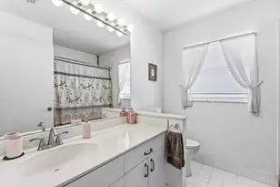 1352 E Fairfax Cir Circle E, Boynton Beach, FL 33436 - Photo 17