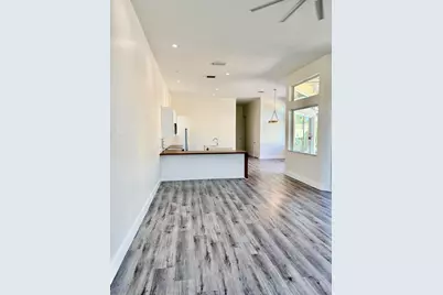 5865 NW 125th Avenue, Coral Springs, FL 33076 - Photo 7