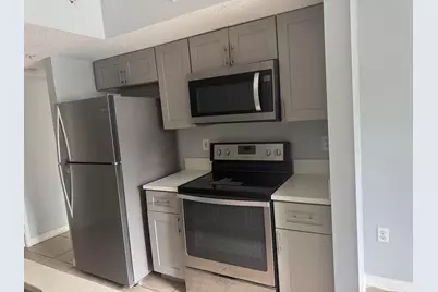 1670 N 42nd Circle #105, Vero Beach, FL 32967 - Photo 7