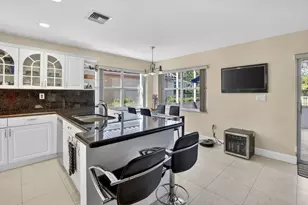 1294 NW 168th Ave, Pembroke Pines, FL 33028 - Photo 13