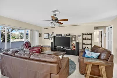 1294 NW 168th Avenue, Pembroke Pines, FL 33028 - Photo 15