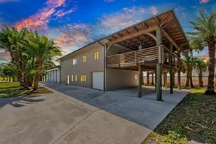 200 S Graves Rd, Fort Pierce, FL 34945 - Photo 1