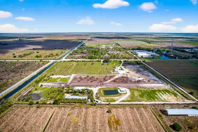200 S Graves Road, Fort Pierce, FL 34945 - Photo 3