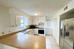 308 Hernando St, Fort Pierce, FL 34949 - Photo 3