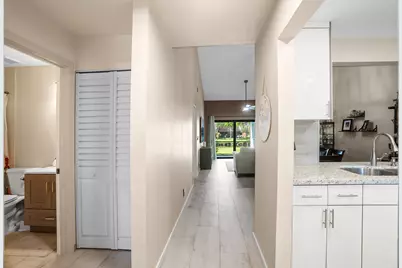 7906 NW 10th Street #7906, Plantation, FL 33322 - Photo 5