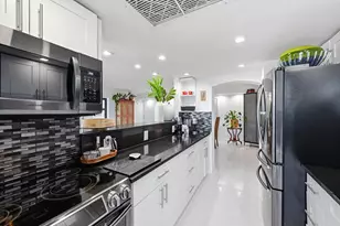 2715 N Ocean Blvd, Fort Lauderdale, FL 33308 - Photo 17