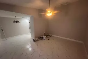 3502 Waterview Cir, Palm Springs, FL 33461 - Photo 5